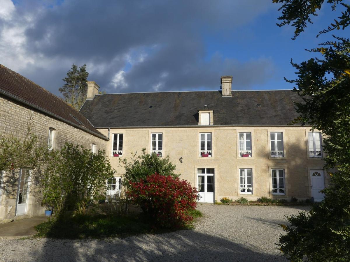 Domaine De La Cour Vautier Bed & Breakfast Mandeville-en-Bessin Ngoại thất bức ảnh