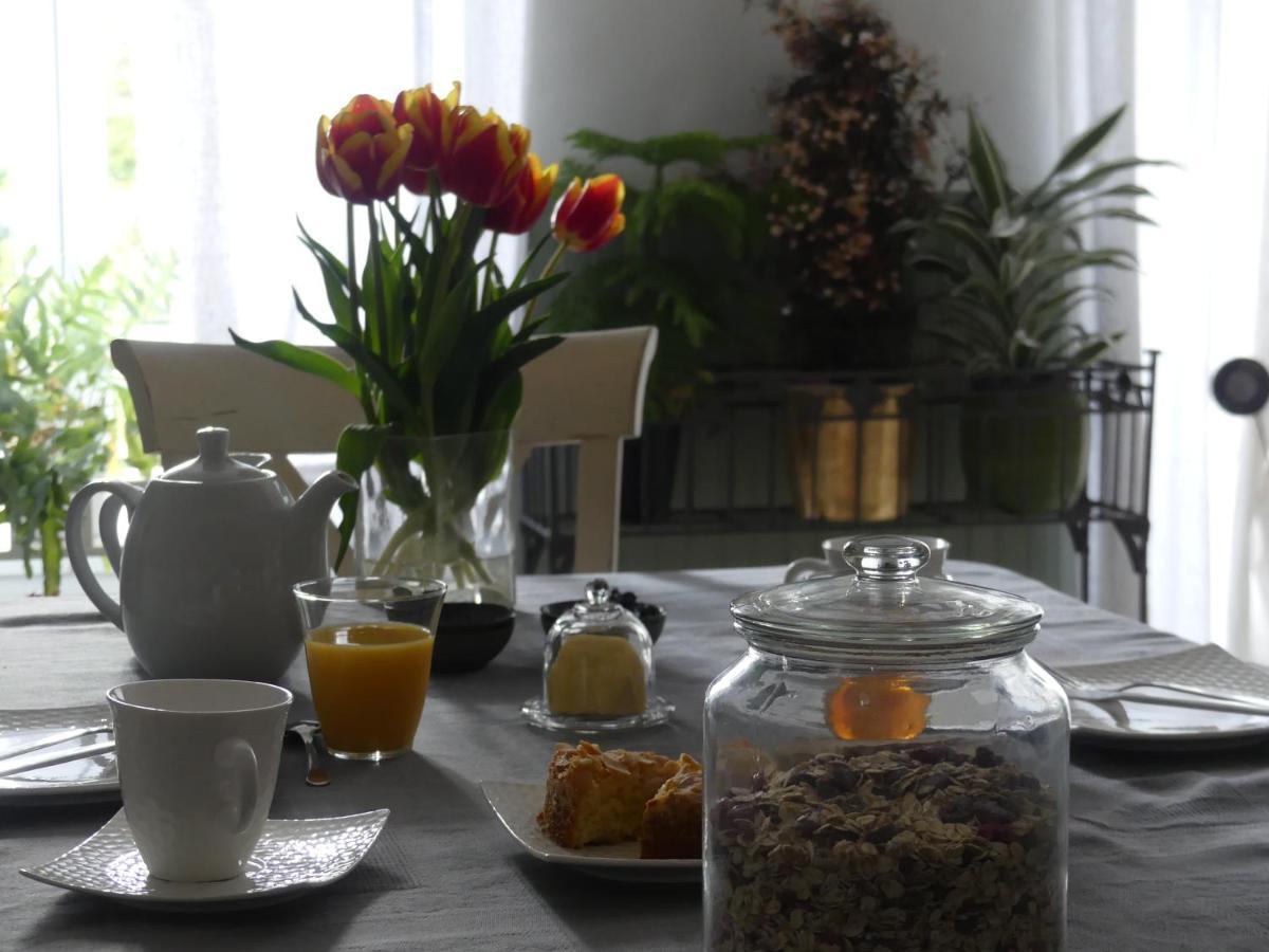 Domaine De La Cour Vautier Bed & Breakfast Mandeville-en-Bessin Ngoại thất bức ảnh