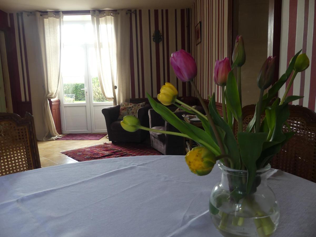Domaine De La Cour Vautier Bed & Breakfast Mandeville-en-Bessin Ngoại thất bức ảnh